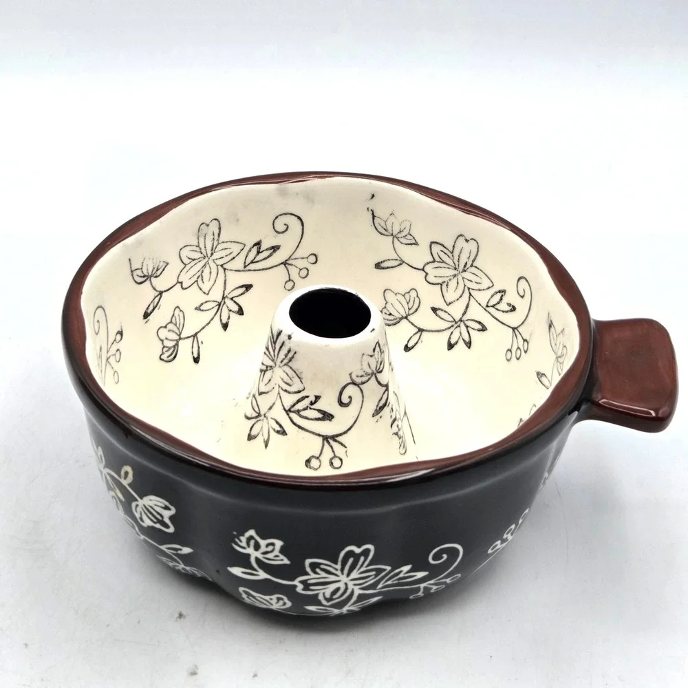 Set 4, Temp-Tations by‎ Tara Floral Lace Black Ceramic Mini Fluted Cake Pans